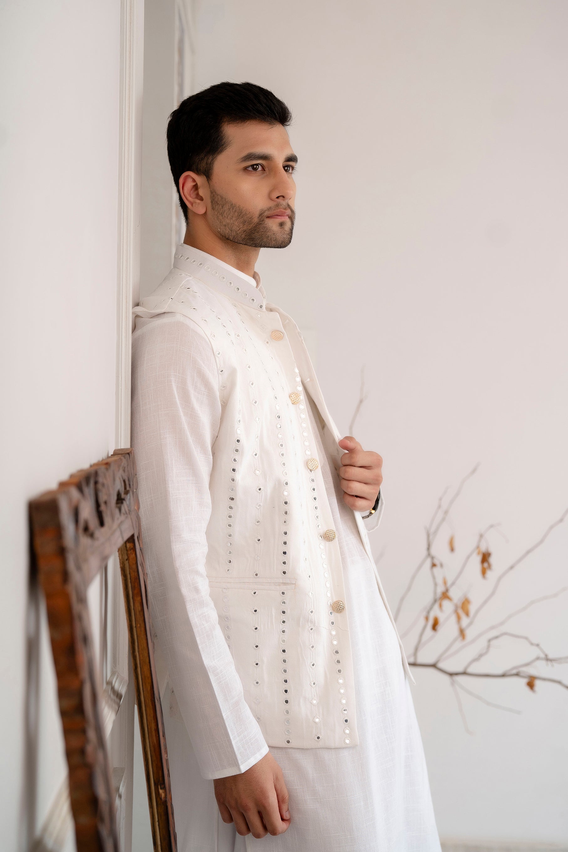 Firangi Yarn Wedding and Festive Wear Khadi Solid Kurta and Mirror Work Embroidered Modi Jacket Coty/Koty Set of 2(Pyjama Excluded) Bollywood White