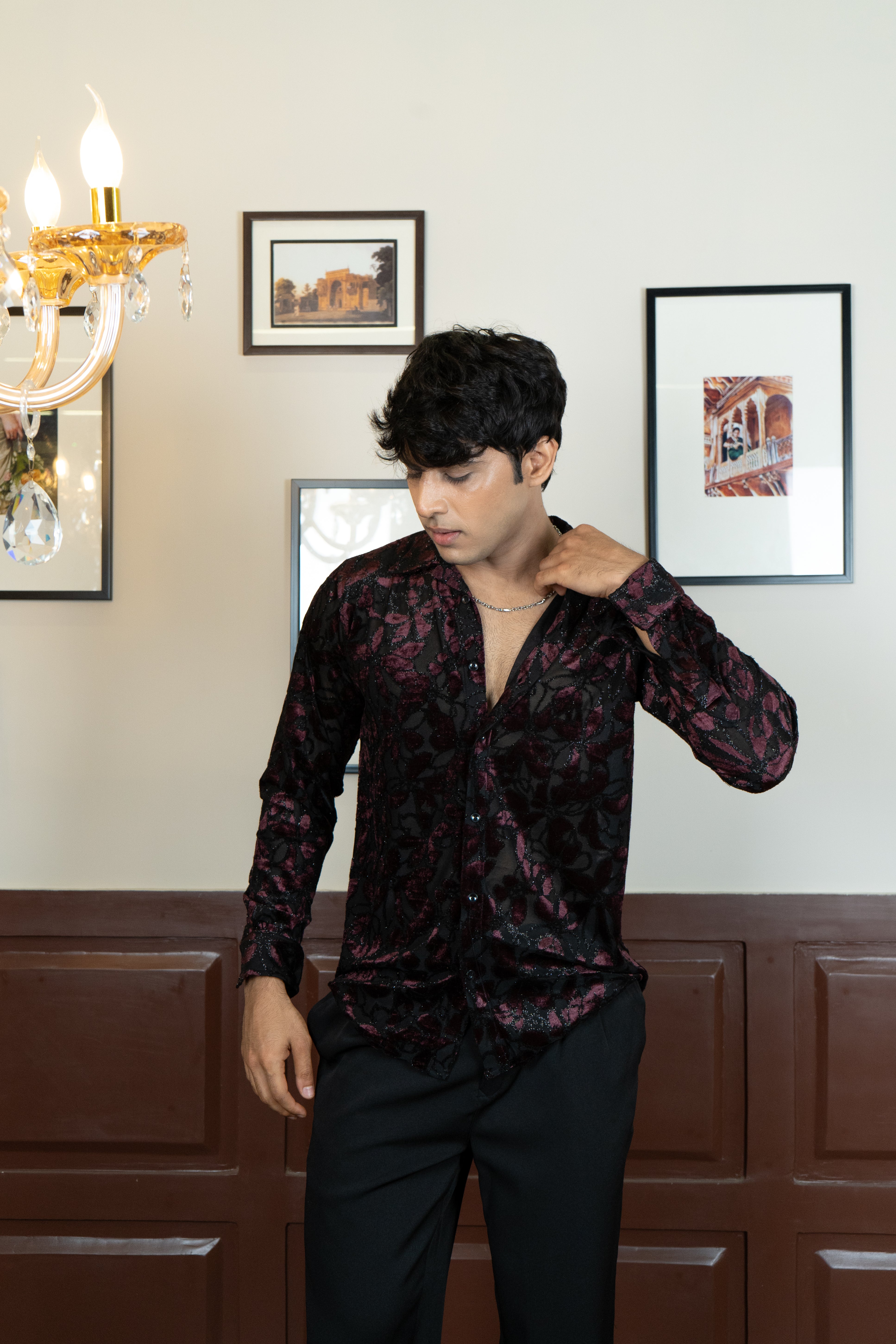 Firangi Yarn Spread Collar Full Sleeves Sheen Party Shirt - Black/Wine