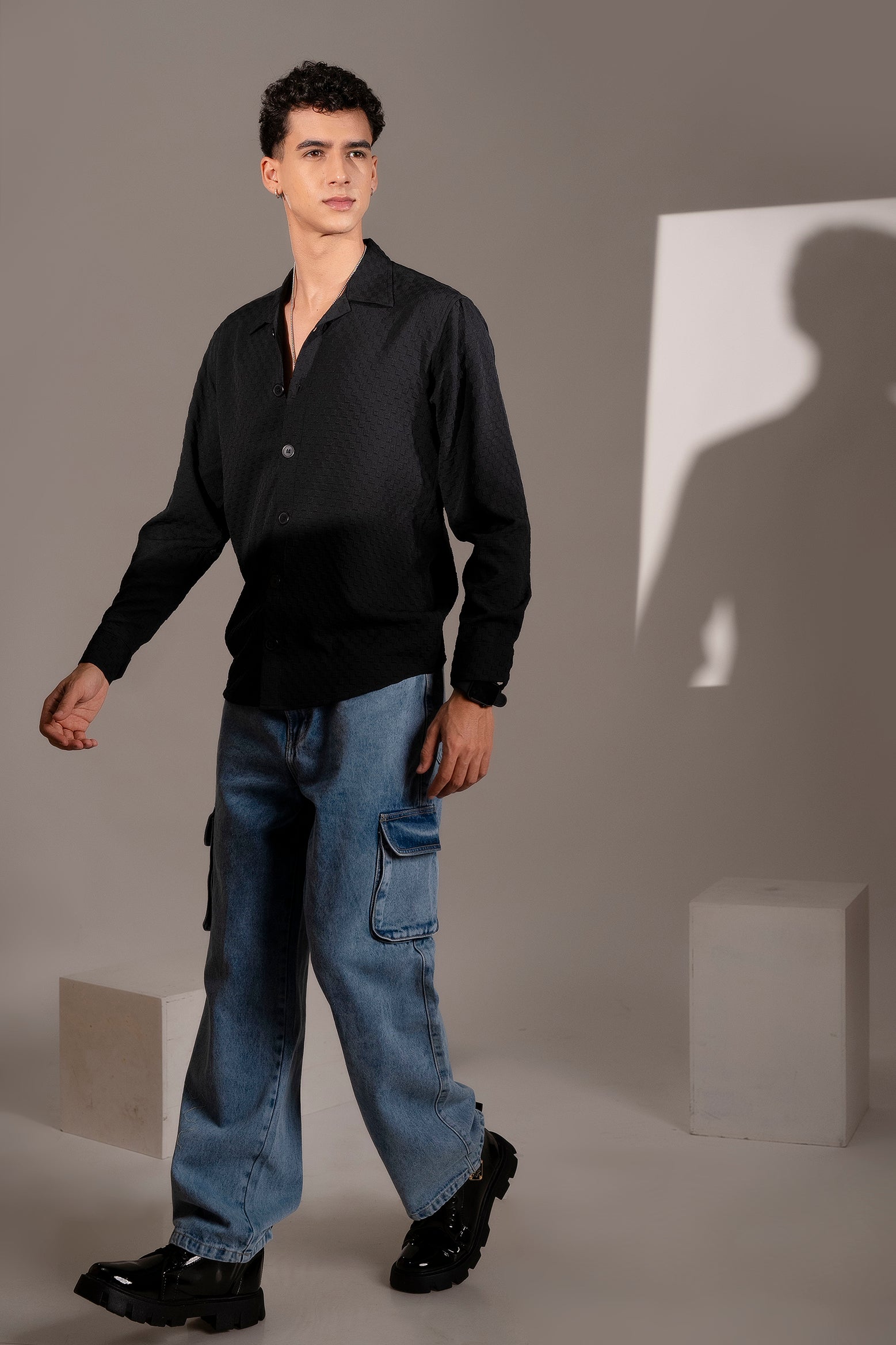 Firangi Yarn Men's Full Sleeve Bubble Cube Self Design Shirt Black