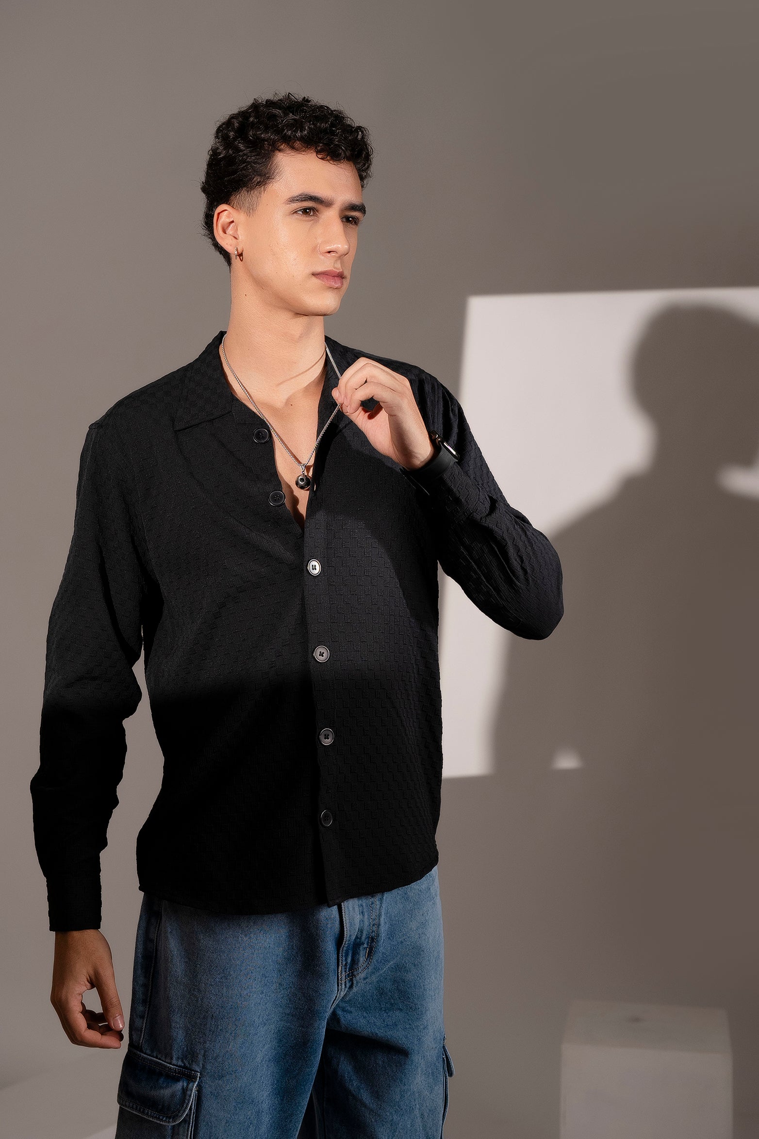 Firangi Yarn Men's Full Sleeve Bubble Cube Self Design Shirt Black