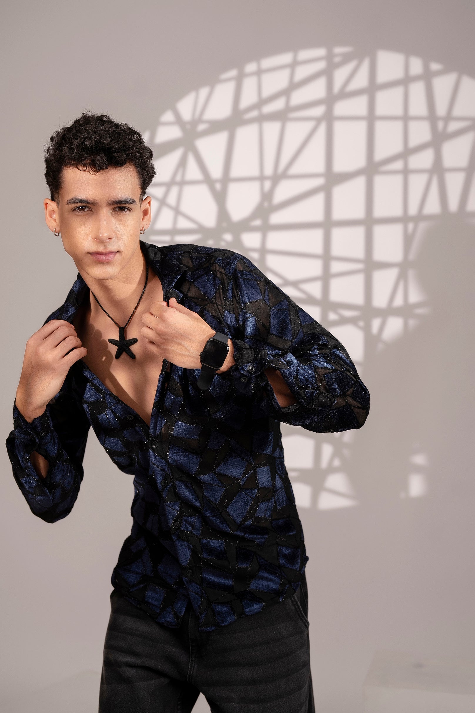 Firangi Yarn Spread Collar Full Sleeves Sheen Party Shirt - Black/Blue