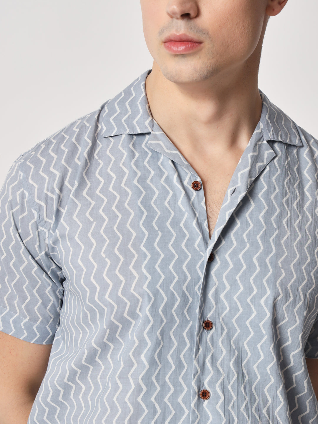 Firangi Yarn 100% Jaipuri Cotton Resort Chevron Printed Cuban Collar Casual Shirt Grey