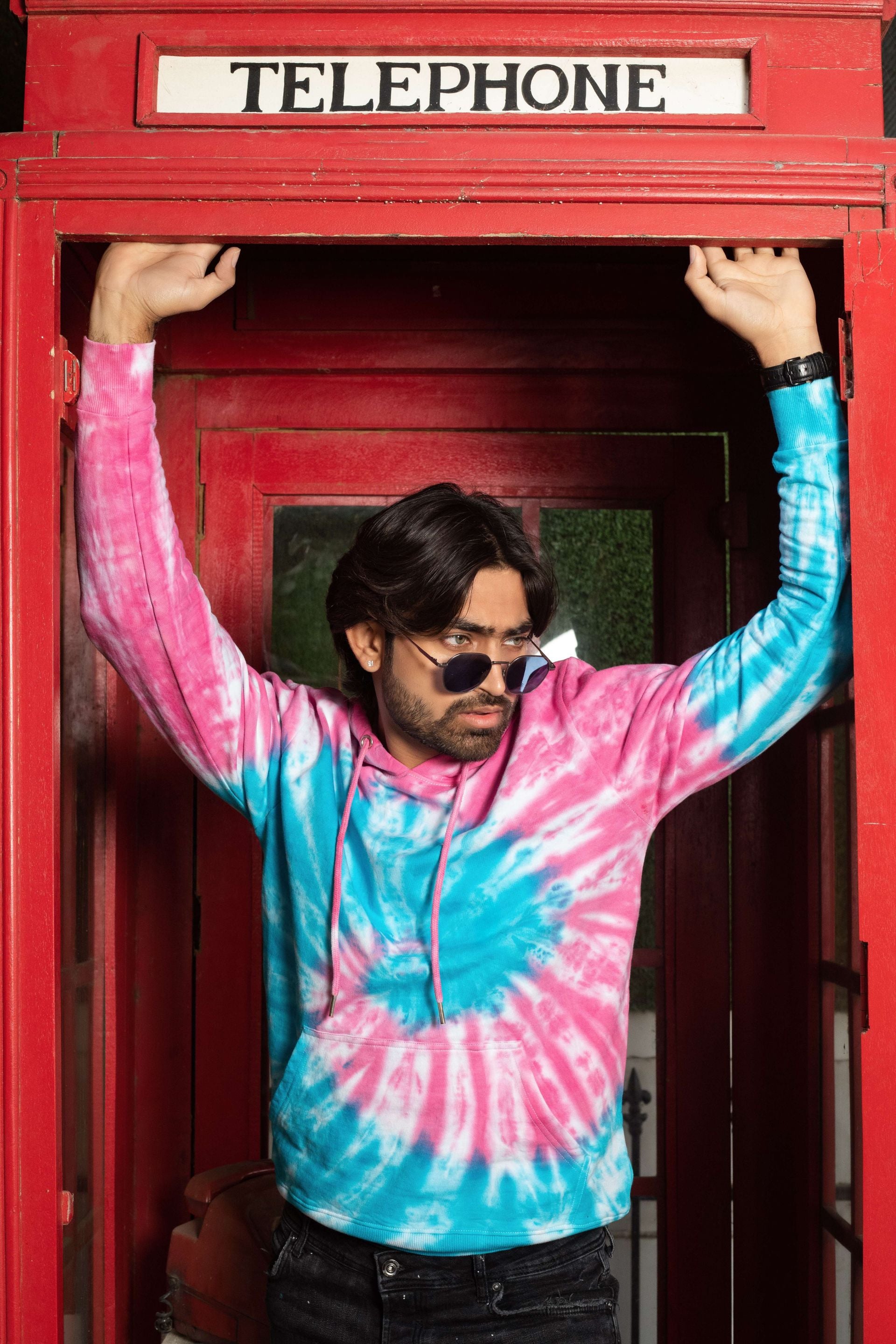 Firangi Yarn Super Soft Cotton Tie&Dye Blue and Pink Ombre Hoodie With Kangaroo Pockets